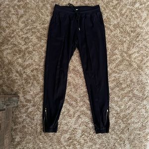 Zyia peak zipper joggers